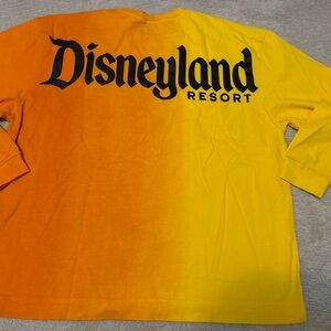 Disney The Lion King long sleeve shirt Adult size Large Orange Celebration Crew
